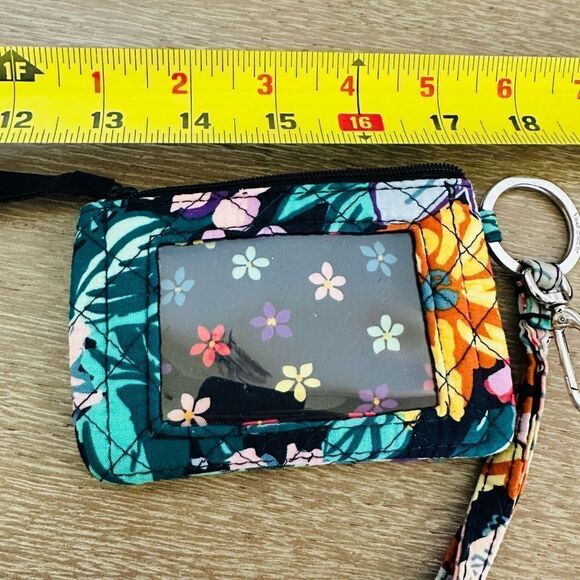 Vera Bradley Floral Quilted Fabric Keychain Lanyard ID Holder - Picture 3 of 4